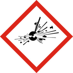 GHS01 – Explosif Le pictogramme représentant une bombe explosant signale un produit susceptible d'exploser sous l'effet d'un choc, d'un frottement, d'une chaleur importante ou d'une étincelle.