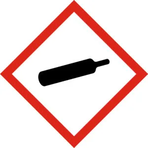 GHS04 – Gaz sous pression Le pictogramme Bouteille de gaz concerne les gaz comprimés, liquéfiés ou dissous sous pression. Une exposition à une forte chaleur peut provoquer l'éclatement du récipient.
